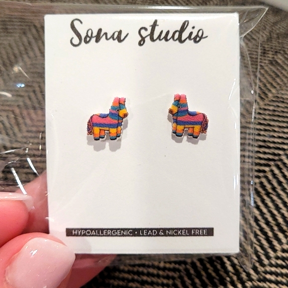 Piñata Earrings - Picture 1 of 2